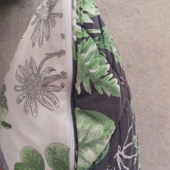 POTTERY BARN POPPY REVERSIBLE COMFORTER AND SHAM SET CALIFORNIA KING EUC LUXURY - Picture 4 of 9